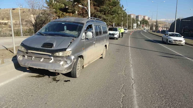 Malatya’da 5 araçlı zincirleme kaza: 2 yaralı