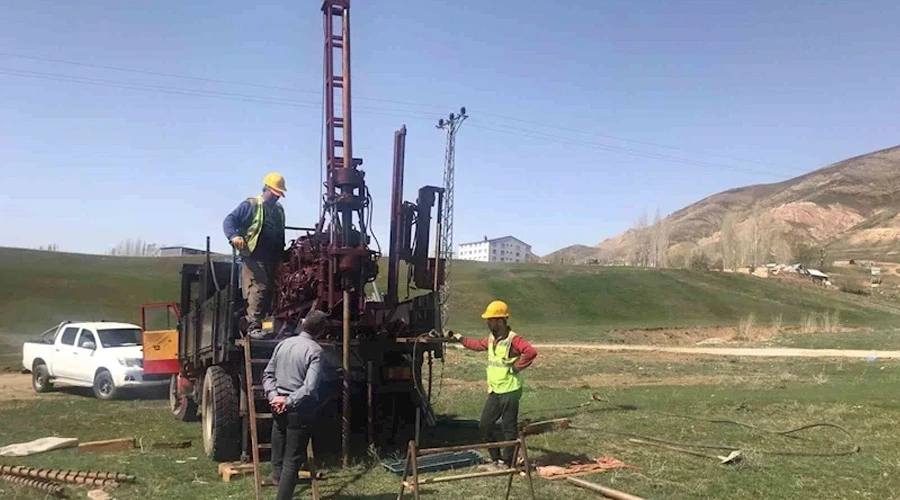 Başkale’de jeolojik-jeoteknik etüt çalışmaları başladı