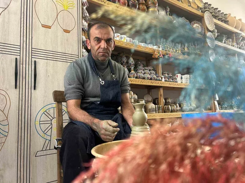 Plastik karşısında direnen meslek: Van’ın son çömlek ustası