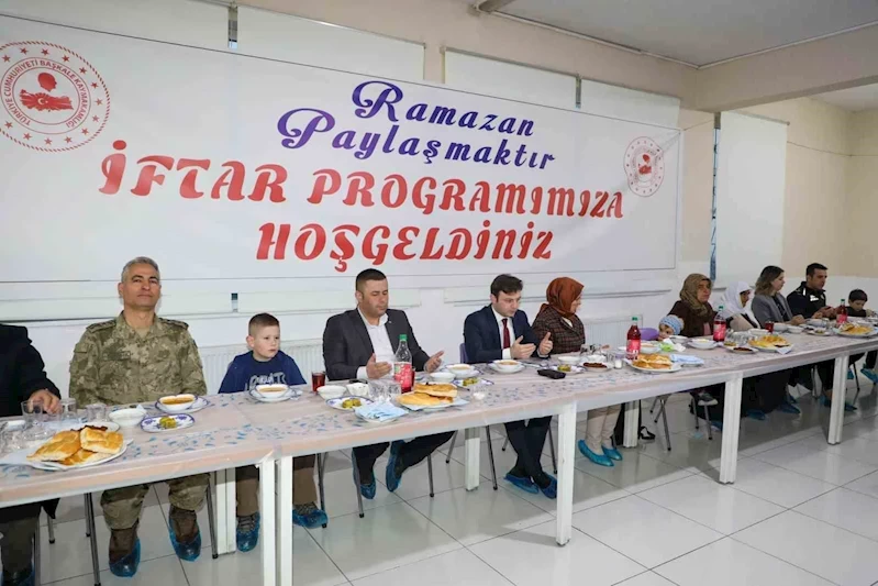 Başkale’de anlamlı iftar buluşması