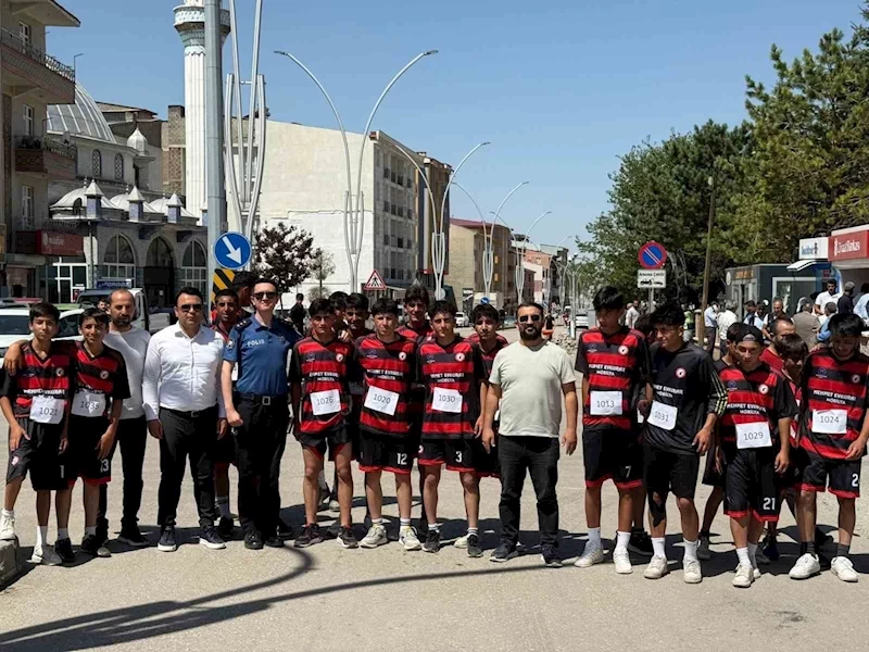 Özalp’te 15 Temmuz Gençlik Koşusu yapıldı