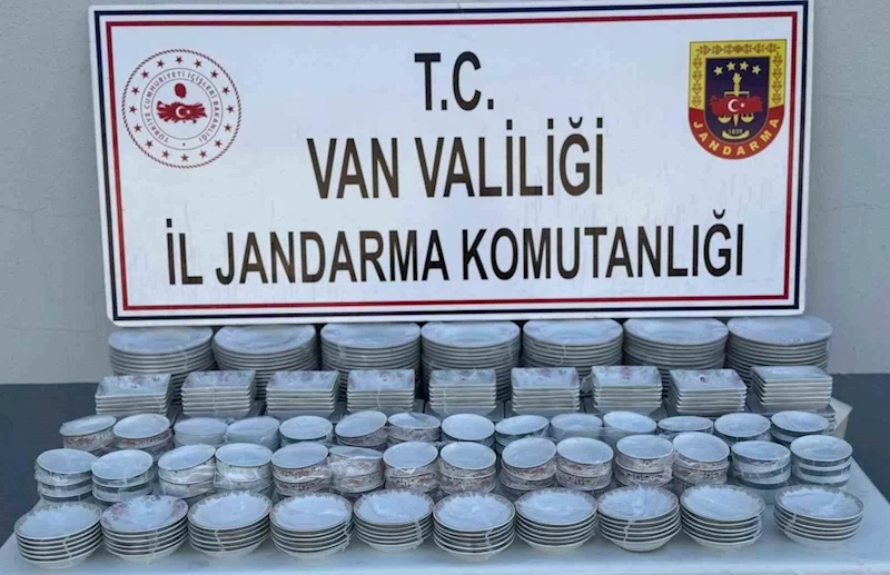 Van’da çok sayıda gümrük kaçağı malzeme ele geçirildi