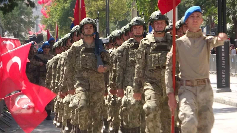 Van’da 30 Ağustos Zafer Bayramı kutlandı