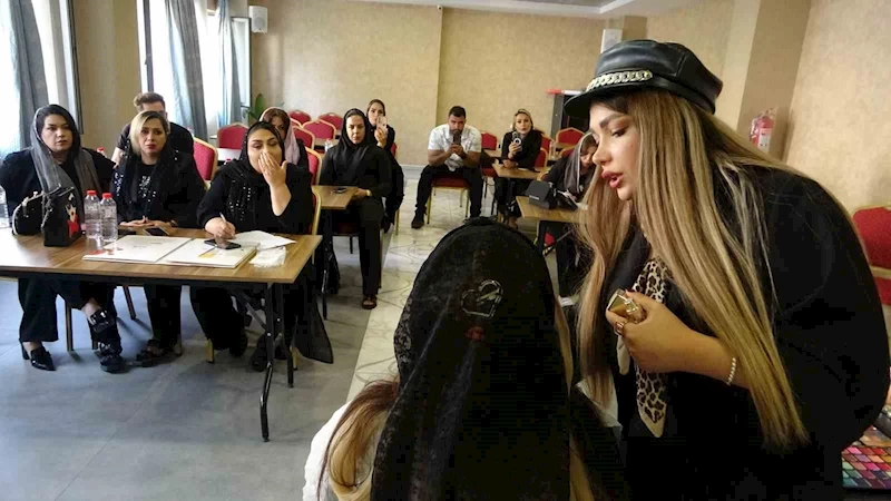 İranlılar Van’da hem eğleniyor hem eğitim görüyor