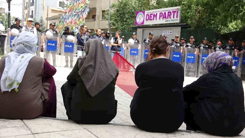 DEM Parti