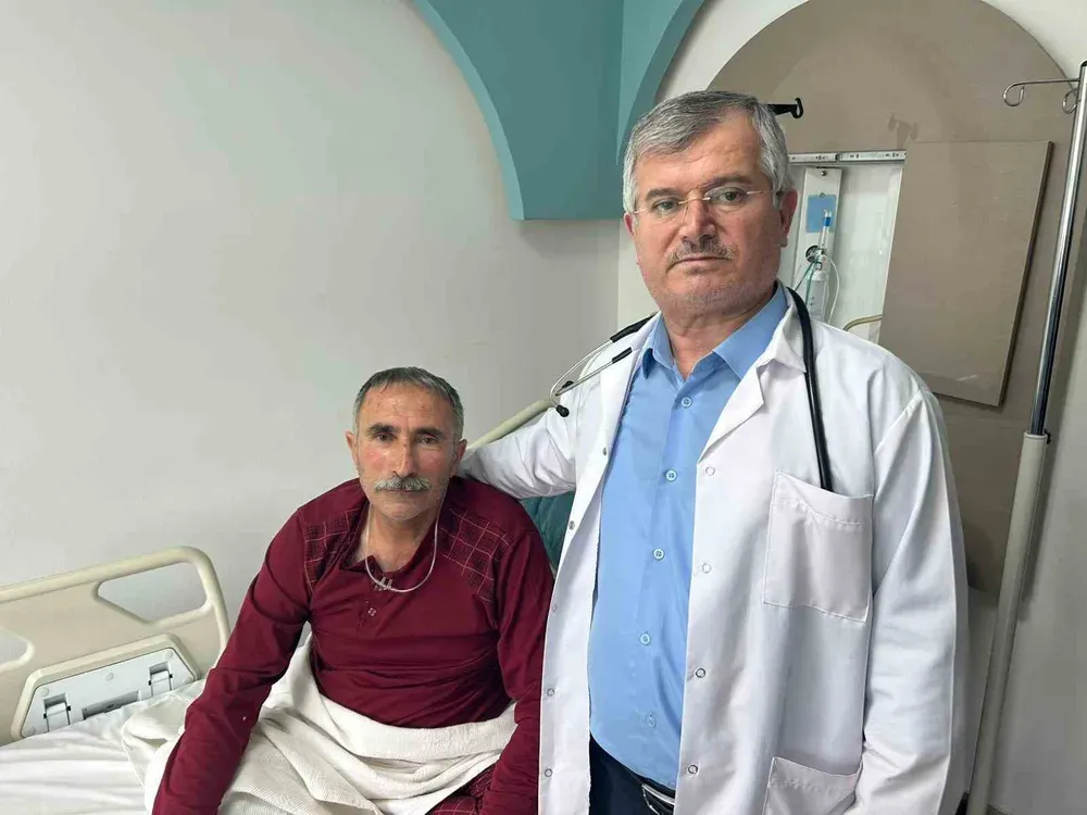 Taziye için geldiği Van’da kalbi duran vatandaş 2 saatte hayata döndürüldü